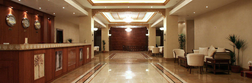 Bzommar Palace Hotel 주니에 외부 사진