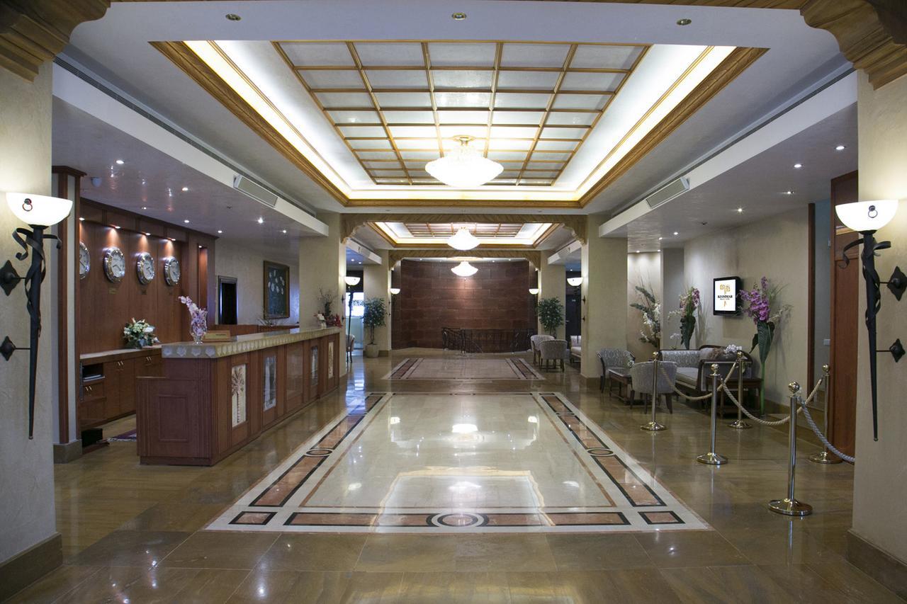 Bzommar Palace Hotel 주니에 외부 사진
